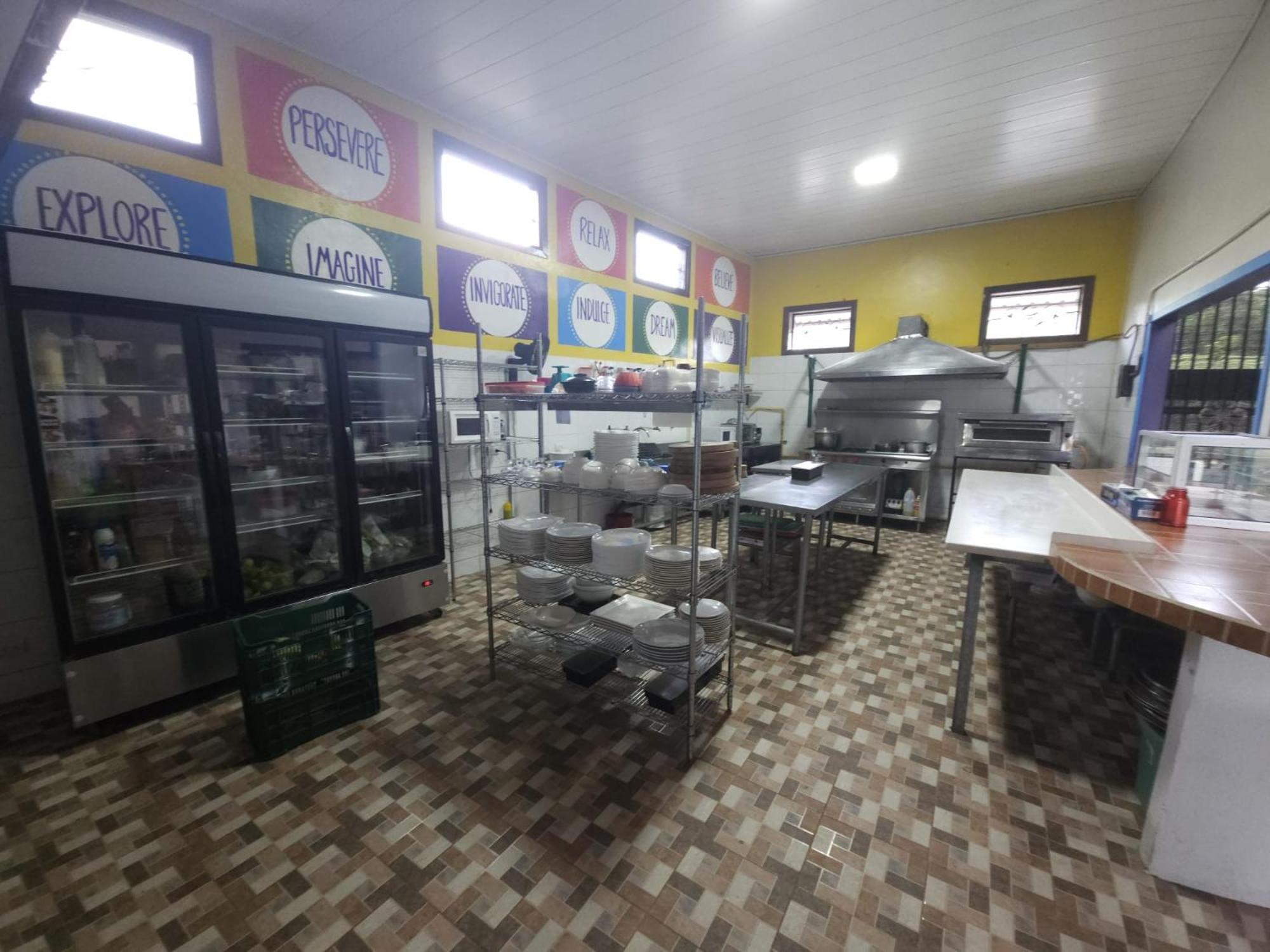 Toucan Lane Hotel And Restaurant Нуево Аренал Екстериор снимка